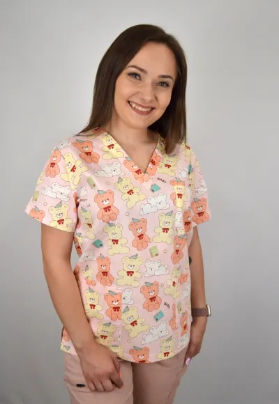 Zdravotnícka blúzka Unidress vzor macko (ružová farba)