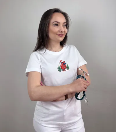 Dámske zdravotnícke tričko UNIDRESS – Vianočný motív pre kardiologičky