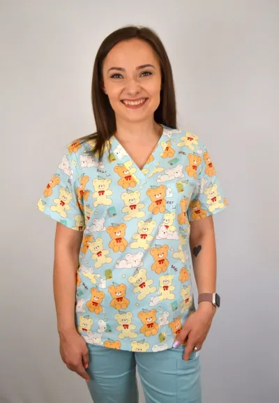 Zdravotnícka blúzka Unidress vzor macko (modrá farba)